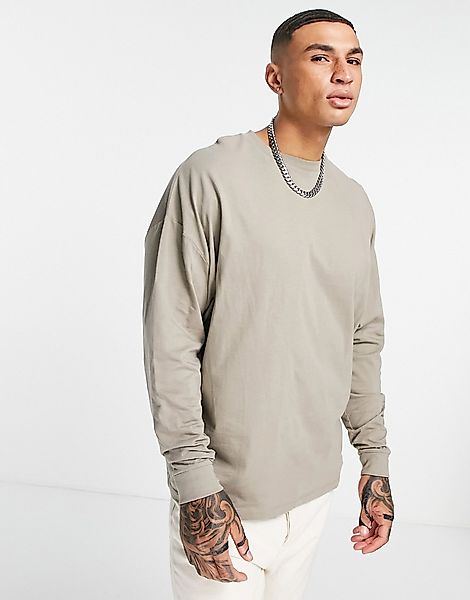 ASOS DESIGN – Langärmliges Oversize-Shirt aus Bio-Baumwolle in Beige-Neutra günstig online kaufen