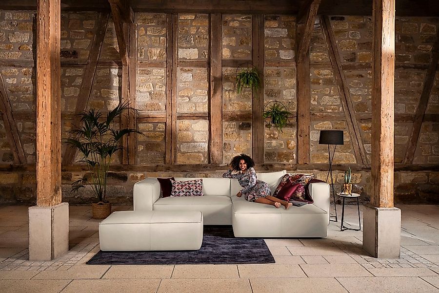 W.SCHILLIG Ecksofa "around-the-block" inklusive Hocker, mit eleganter Biese günstig online kaufen