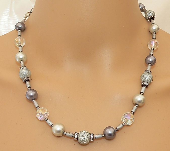 traumschmuck Collier 244d Halskette Perlenkette Glasperlen glänzend facetti günstig online kaufen