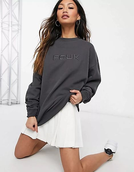 FCUK – Oversize-Sweatshirt in verwaschenem Schwarz mit überschnittenen Schu günstig online kaufen