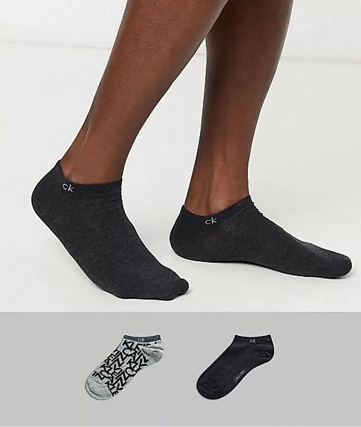 Calvin Klein – Graue Sneakersocken mit Logomuster im 2er-Pack günstig online kaufen