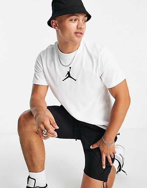 Nike – Jordan – T-Shirt in Weiß mit mittigem Jumpman-Logo günstig online kaufen