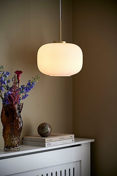 Hängeleuchte Milford, opalweiß/messing, Ø 30 cm günstig online kaufen