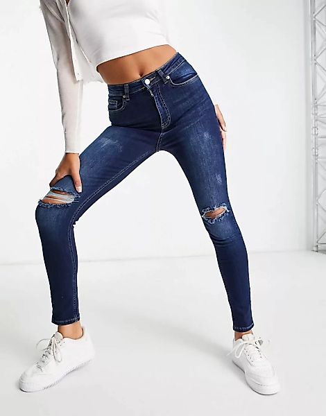 NA-KD – Eng geschnittene Jeans in Dunkelblau im Used-Look günstig online kaufen