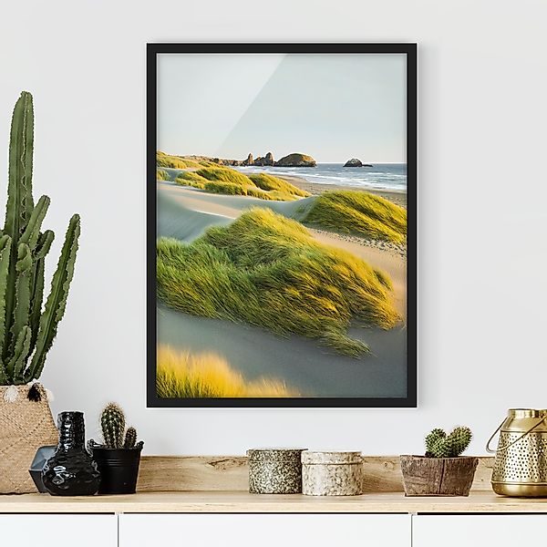 Bild mit Rahmen - Hochformat Dünen und Gräser am Meer günstig online kaufen