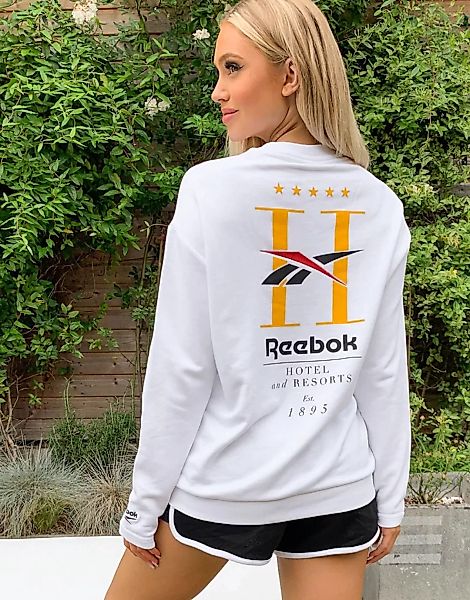 Reebok – Sweatshirt mit Hotelprint in Weiß-Schwarz günstig online kaufen