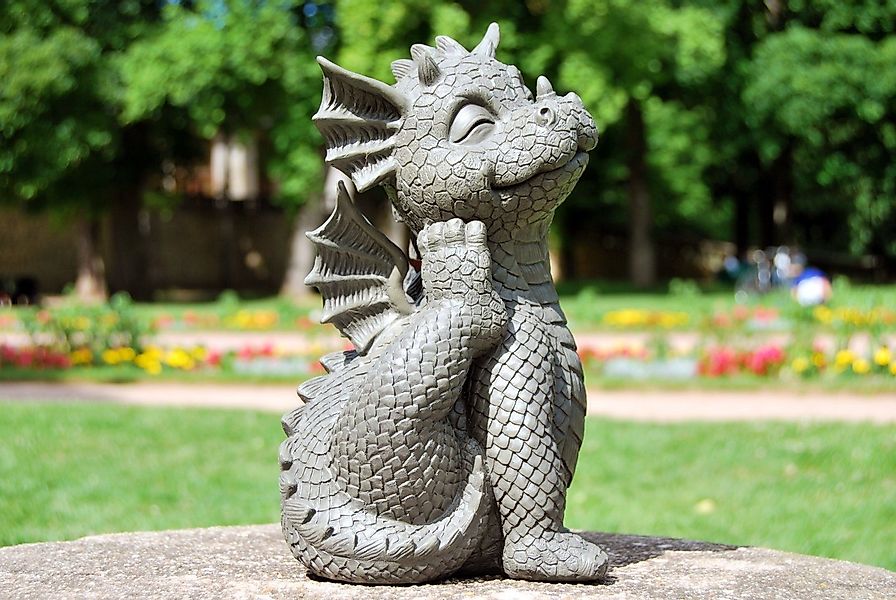 MystiCalls Gartenfigur Gartendrache - Modell Süßer günstig online kaufen