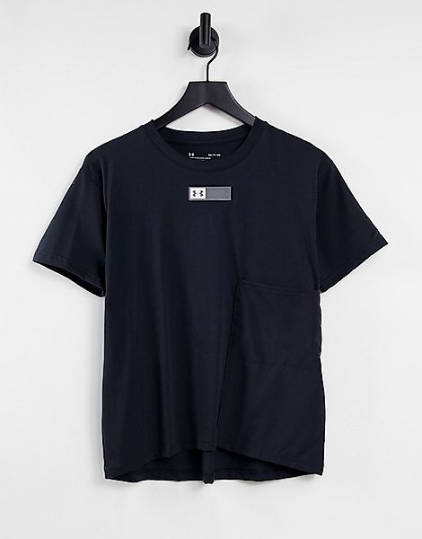 Under Armour – Live – Gewebtes T-Shirt in Schwarz mit Brusttasche günstig online kaufen