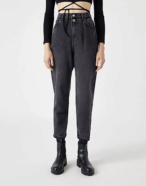 Pull&Bear – Schwarze Jeans mit lockerer Passform und elastischem Bund günstig online kaufen