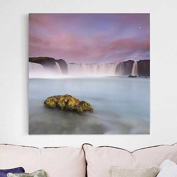 Leinwandbild Wasserfall - Quadrat Goðafoss und der Mond günstig online kaufen