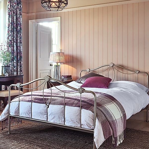 LAURA ASHLEY Vliestapete Chalford Holzplanken, glatt, günstig online kaufen