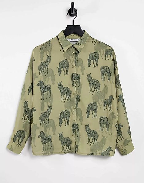 ASOS DESIGN – Langärmliges Hemd in Khaki mit Zebramuster-Grün günstig online kaufen
