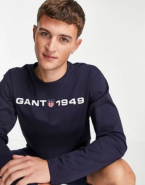 GANT – Langärmliges Lounge-Shirt in Marineblau mit Logo auf der Brust günstig online kaufen