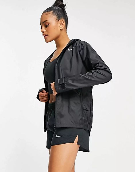 Nike Running – Essential – Schwarze Jacke günstig online kaufen