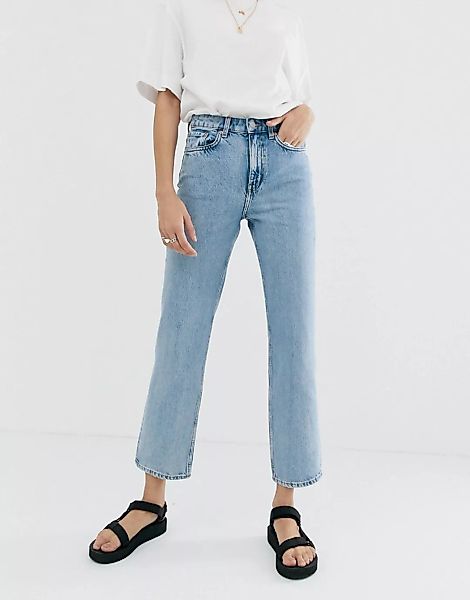 Weekday – Voyage – Jeans mit geradem Beinschnitt aus Bio-Baumwolle in Hellb günstig online kaufen