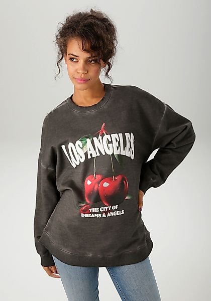 Aniston CASUAL Sweatshirt, mit knackigen Kirschen und Schriftzügen bedruckt günstig online kaufen