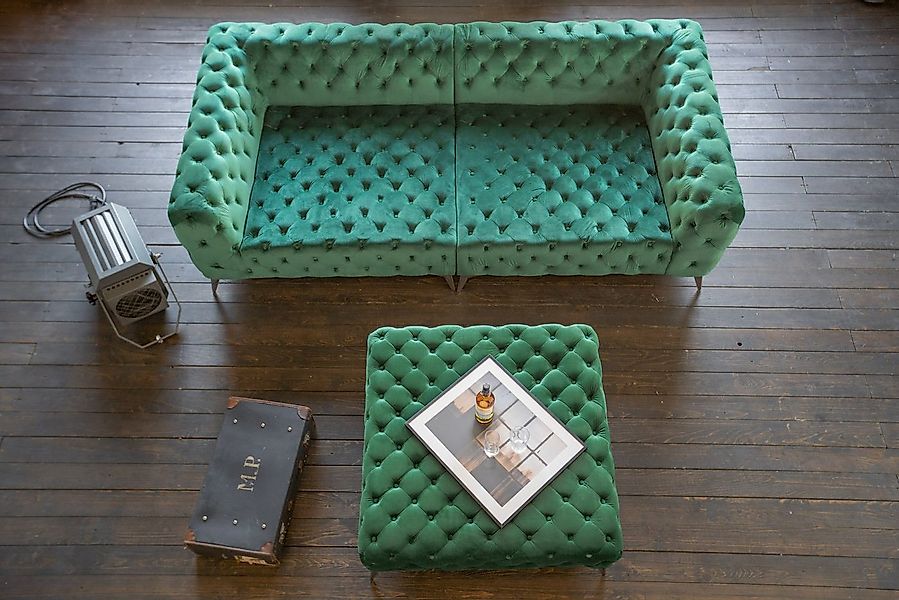 KAWOLA Big-Sofa NARLA, Couch Chesterfield Velvet, mit oder ohne Hocker, 280 günstig online kaufen