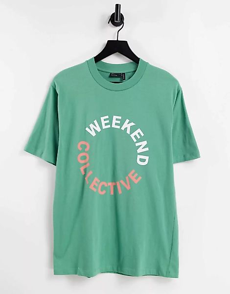 ASOS – Weekend Collective – Oversize-T-Shirt in Khaki mit farbigem Logo-Grü günstig online kaufen