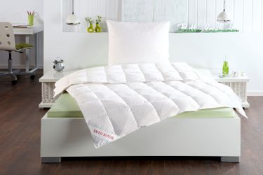 Haeussling Daunenbettdecke "Swiss Royal, Bettdecken für Sommer und Winter, günstig online kaufen