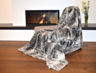 MESANA Wohndecke "Wolf" aus hochwertigem Fellimitat, Kuscheldecke, 150x200 günstig online kaufen