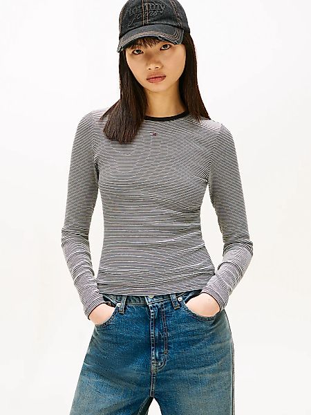 Tommy Jeans Langarmshirt "TJW SLIM ESSENTIAL RIB LS" mit Logostickerei günstig online kaufen