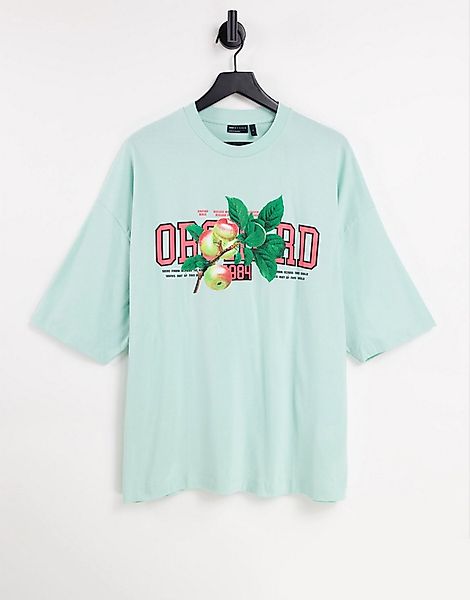 ASOS DESIGN – Oversize-T-Shirt in Hellblau mit Obst-Textprint im College-De günstig online kaufen
