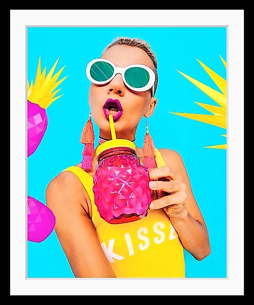 queence Bild »Jule« Ananas   Frau   Kunst   Palmen   Pflanzen HD Premium Po günstig online kaufen