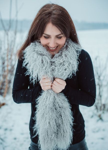 LIRA Deko Wollschal 100 % Lammfell günstig online kaufen