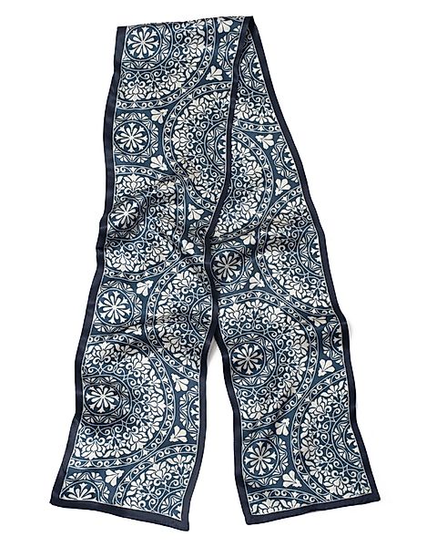 MayTree Seidentuch schmal beidseitig, Ornament dunkelblau günstig online kaufen