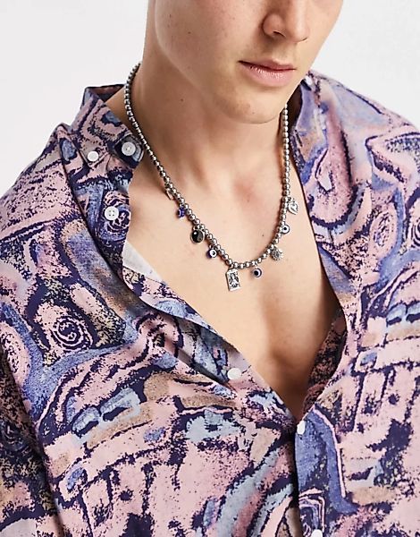 Reclaimed Vintage Inspired – Halskette aus dunklen Kunstperlen mit Yin-Yang günstig online kaufen