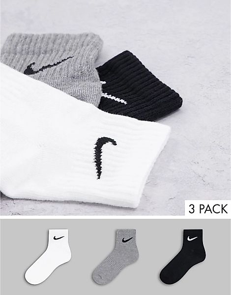 Nike Training – 3er-Pack bunte Socken-Mehrfarbig günstig online kaufen