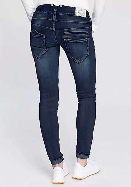 Herrlicher Slim-fit-Jeans PITCH SLIM REUSED DENIM mit Badge günstig online kaufen