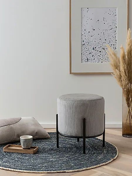 SalesFever Polsterhocker, mit Design-Gestell aus schwarzem Metall günstig online kaufen