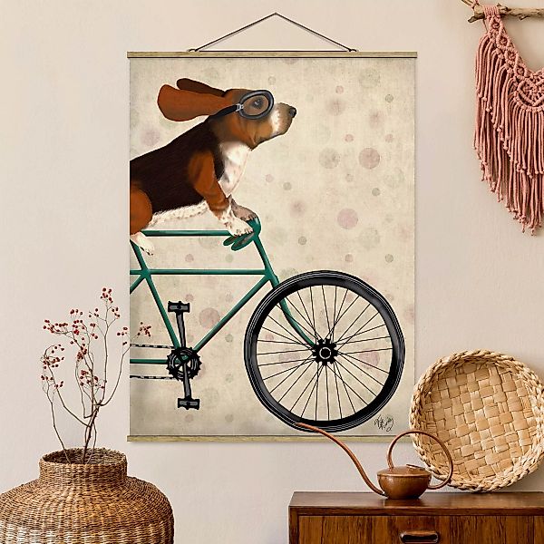 Stoffbild Tiere mit Posterleisten - Hochformat Radtour - Basset auf Fahrrad günstig online kaufen