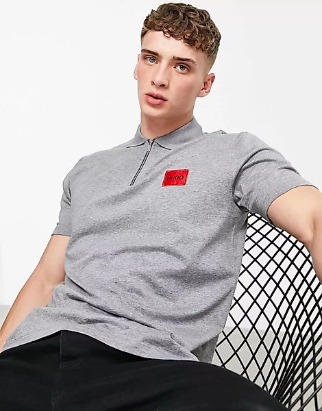 HUGO – Deresom – Polohemd in Grau mit abgesetztem Box-Logo und kurzem Reißv günstig online kaufen