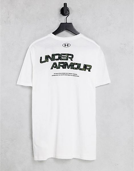 Under Armour – T-Shirt in Weiß mit Logo-Schriftzug im Military-Muster günstig online kaufen