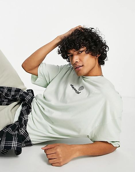 ASOS – Daysocial – Oversize-T-Shirt in Hellgrün mit Print auf der Brust günstig online kaufen
