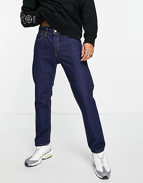 Jack & Jones Intelligence – Chris – Locker geschnittene Jeans in Dunkelblau günstig online kaufen