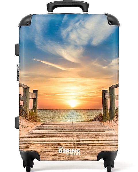 NoBoringSuitcases.com© Hartschalen-Trolley Strandweg bei Sonnenuntergang 67 günstig online kaufen