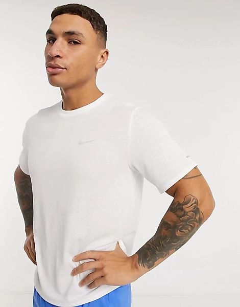 Nike Running – Miler – Weißes T-Shirt günstig online kaufen