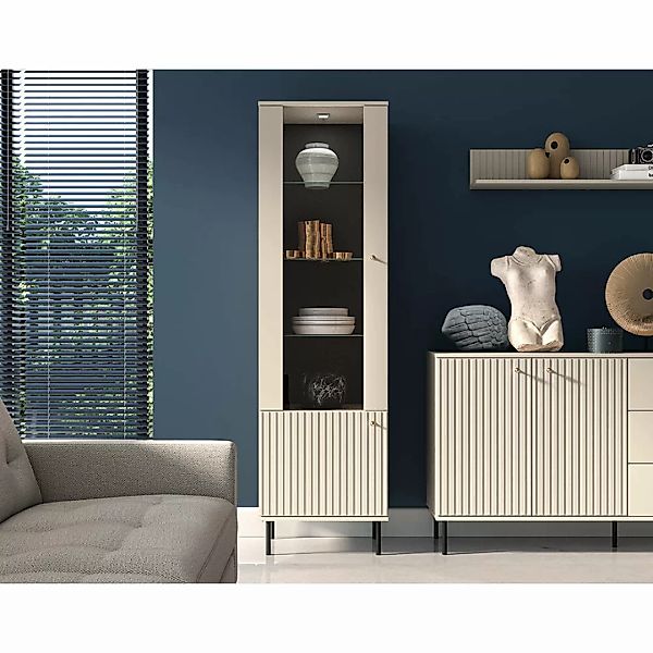 Wohnzimmer Vitrine SALOU-131 in kaschmir matt, goldfarbene Metallgriffe, B/ günstig online kaufen