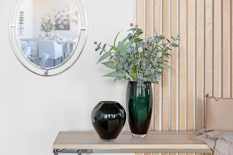 Fink Tischvase »LIVIA« aus durchgefärbt Glas, mundgeblasen, Höhe ca. 18 cm günstig online kaufen