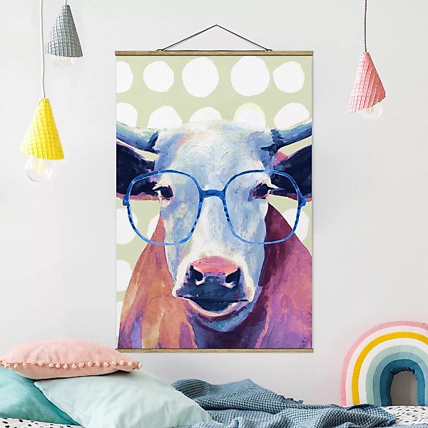 Stoffbild Tiere mit Posterleisten - Hochformat Bebrillte Tiere - Kuh günstig online kaufen