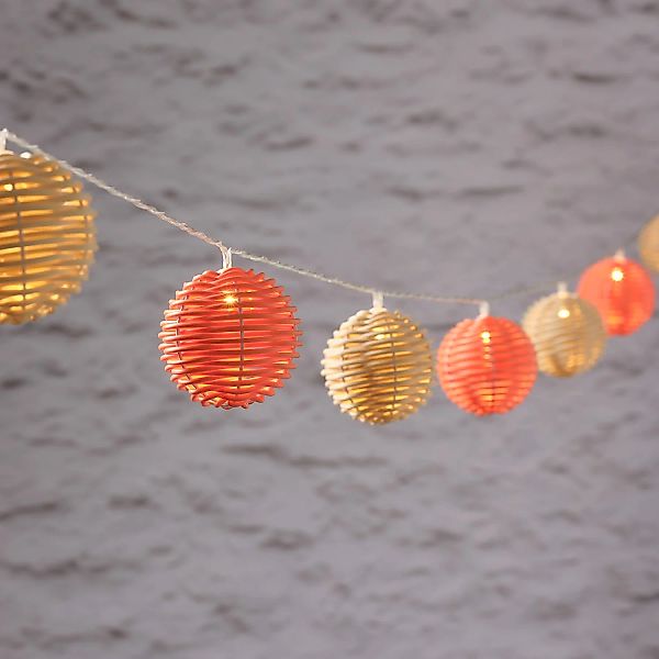 10er LED Solar Lichterkette Rattan Kugeln bunt günstig online kaufen