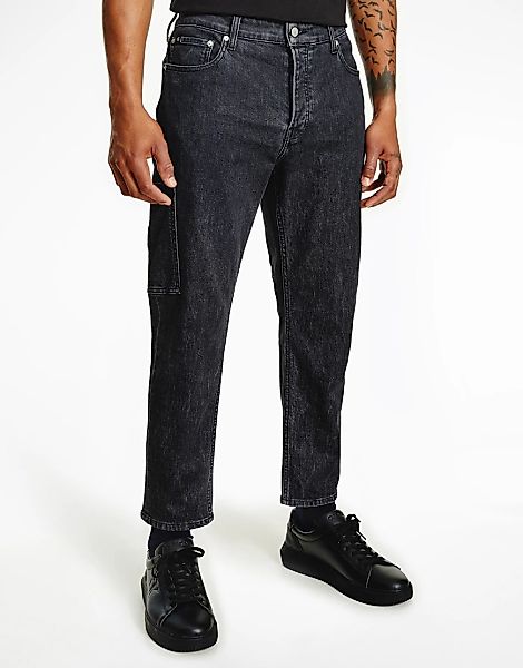 Calvin Klein Jeans – Dad-Jeans in verwaschenem Schwarz mit Cargotaschen günstig online kaufen