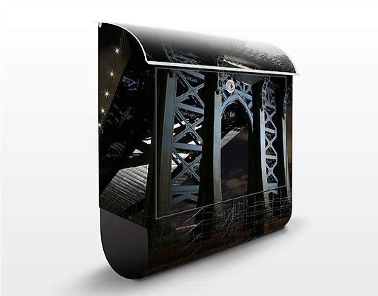 Briefkasten Manhattan Bridge bei Nacht günstig online kaufen