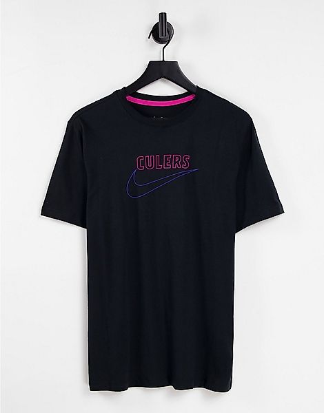 Nike Football – FC Barcelona – Risi District – T-Shirt in Schwarz mit Swoos günstig online kaufen