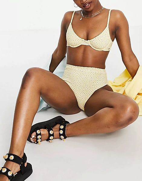 Pull&Bear – Bikinislip in Gelb mit hohem Bund und Blumenmuster günstig online kaufen