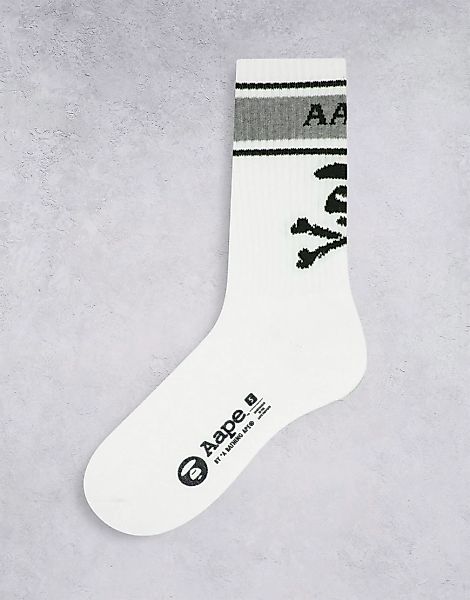AAPE By A Bathing Ape – Socken mit Totenkopf-Logo in Weiß günstig online kaufen