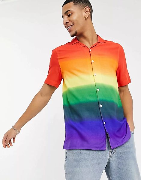 Hollister – Pride – Kurzärmliges Hemd aus Rayon mit Farbverlauf in Rot günstig online kaufen